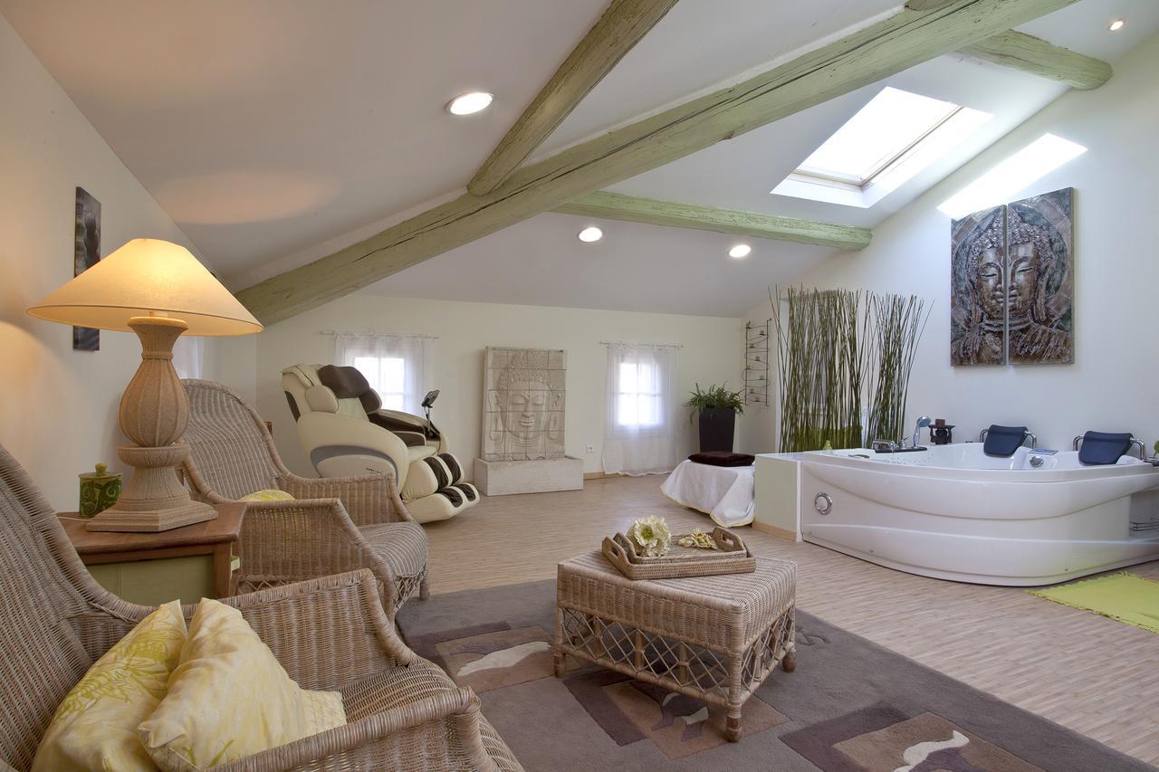 Chateau Sainte Colombe Bed & Breakfast Exterior photo