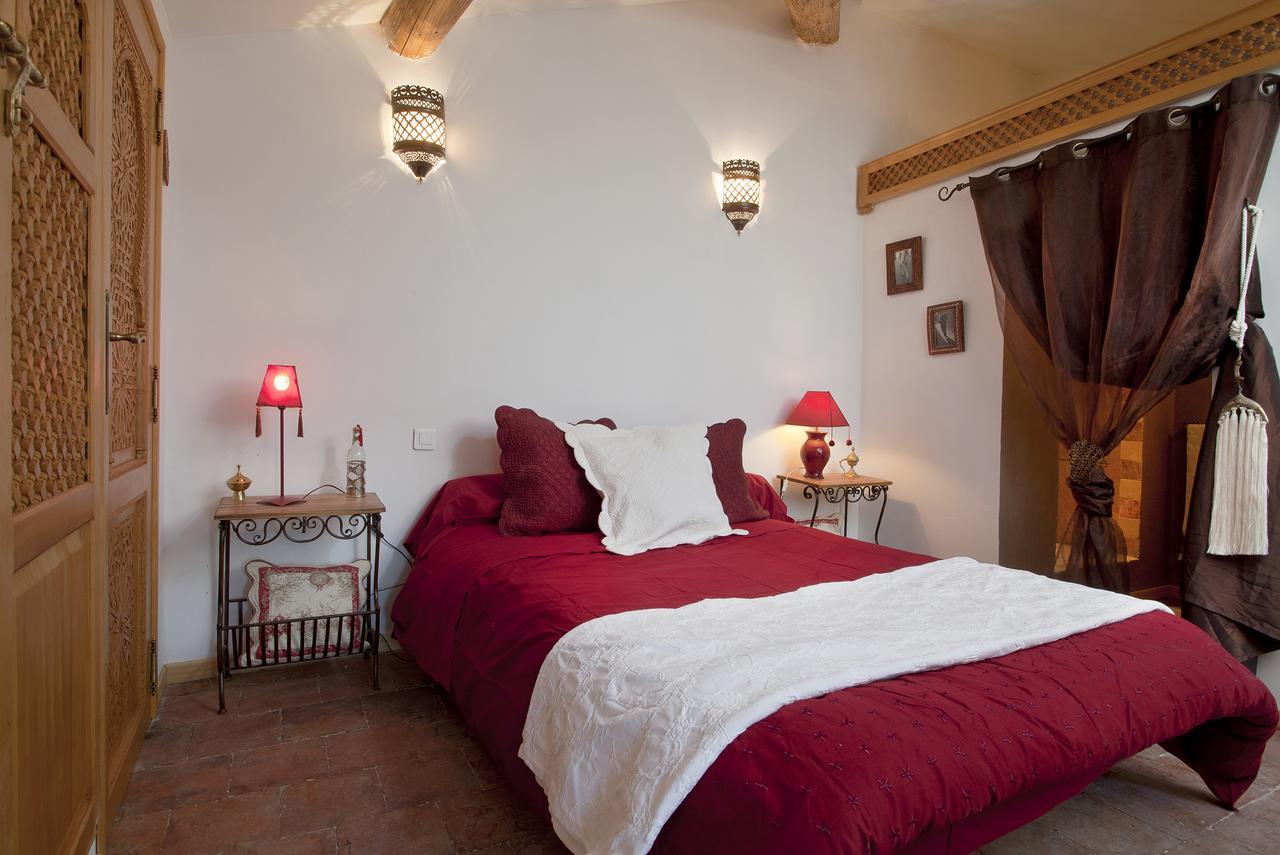 Chateau Sainte Colombe Bed & Breakfast Exterior photo