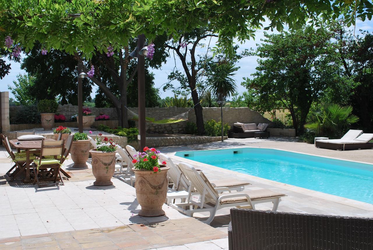 Chateau Sainte Colombe Bed & Breakfast Exterior photo
